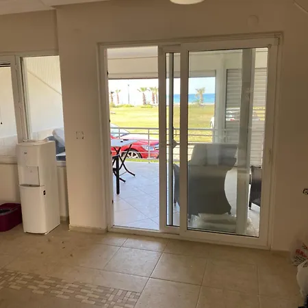 Denize Sifir Ev Hotell Kusadası